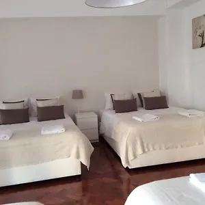 Casa de hóspedes 4u Iv Airport 